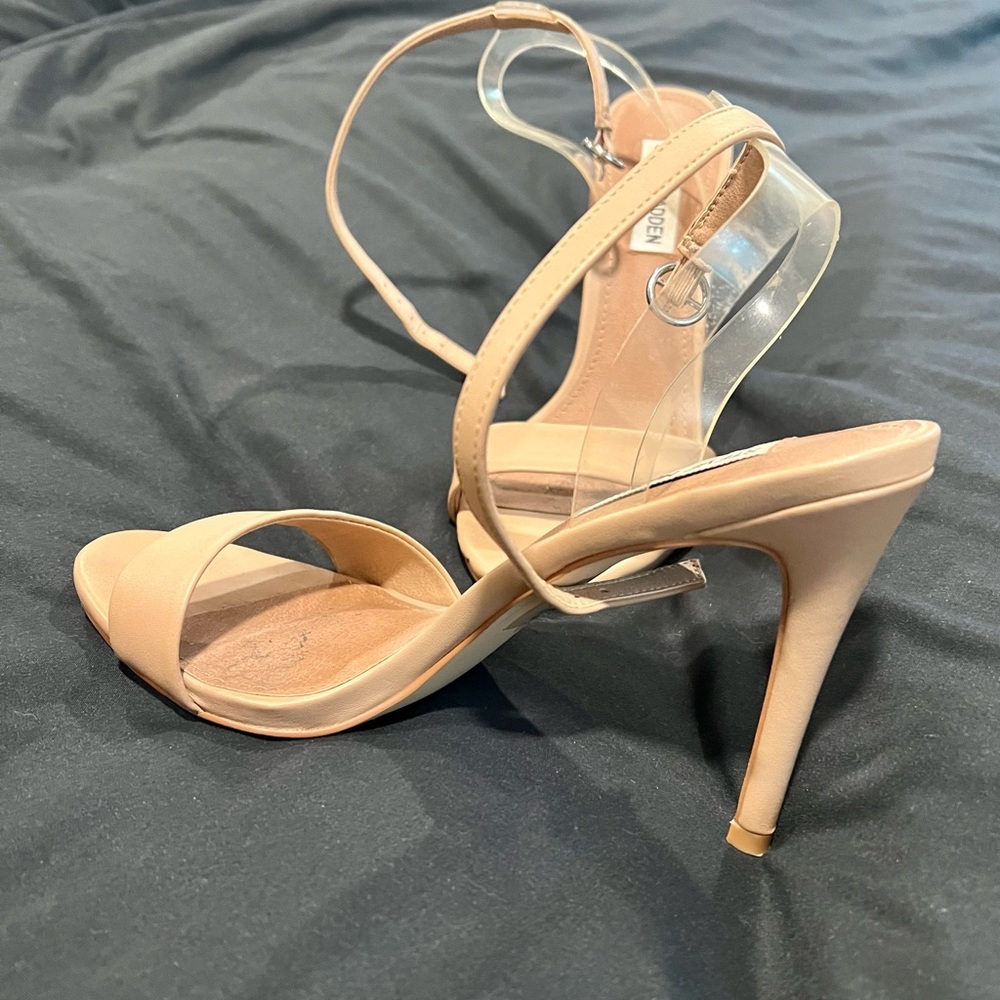 Steve Madden tan heels